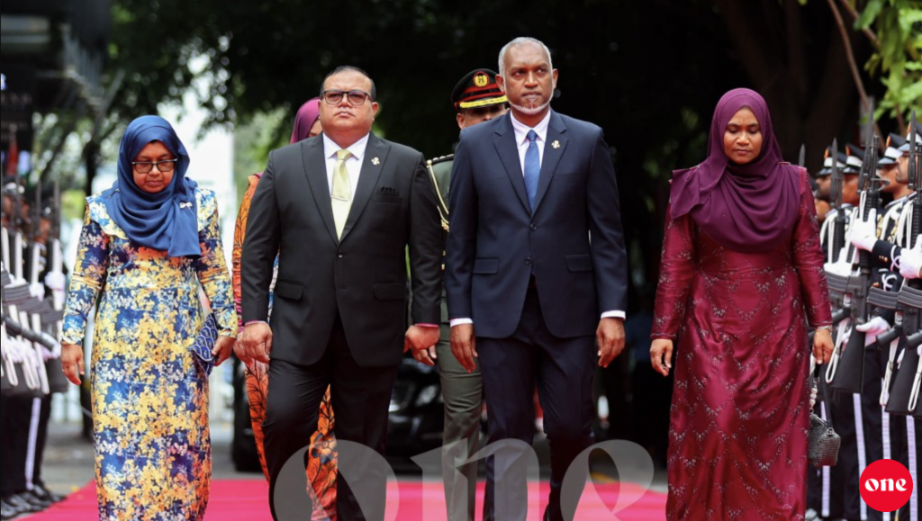 Raees ge rahdhu: Beynunhaa gothakah gaanoonaai gavaaidhuthah badhalu kohgen thibeveyne kamah heekurumakee moya visnumeh!