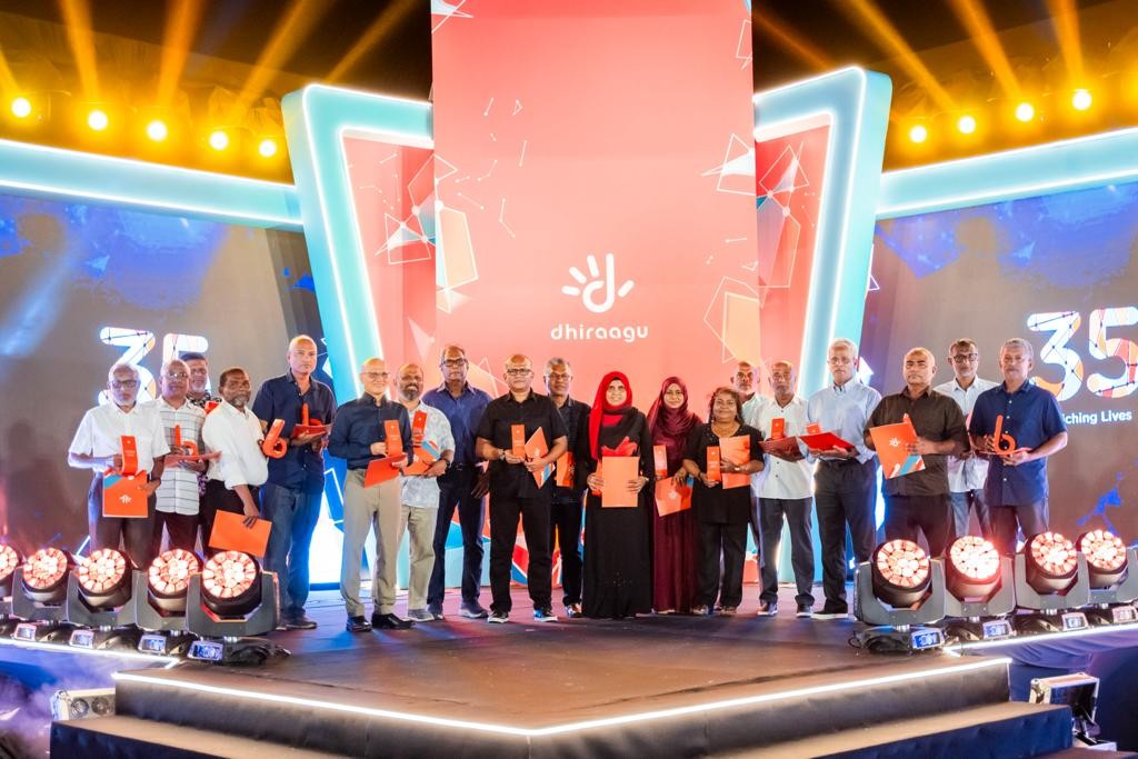 Dhiraagu ah 35 aharu hidhumaiy kohfaivaa muvazzafunge agu vazankoffi
