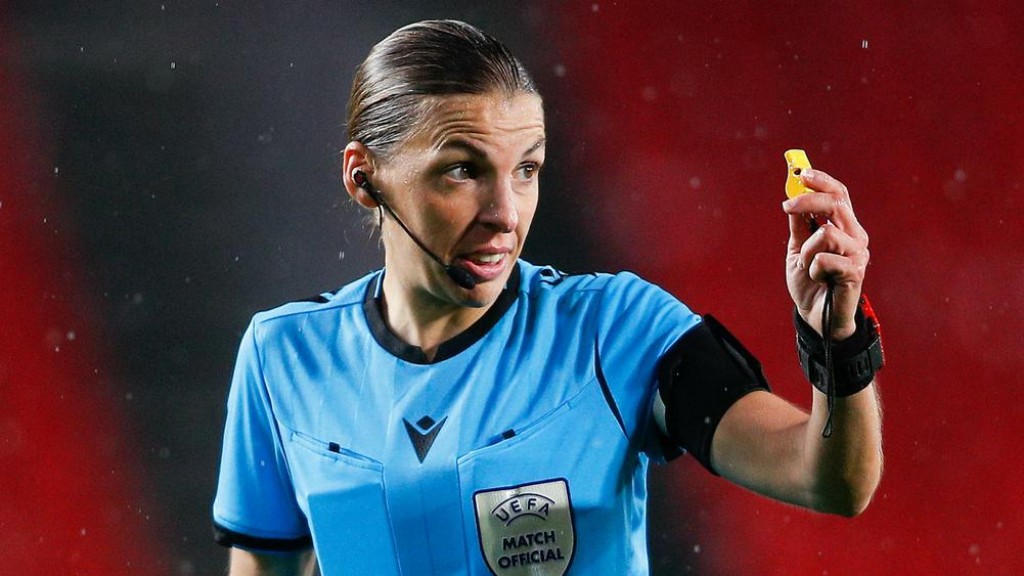 World Cup ge thaareehugai match akun fennaane furathama anhen referee akah France ge Frappart