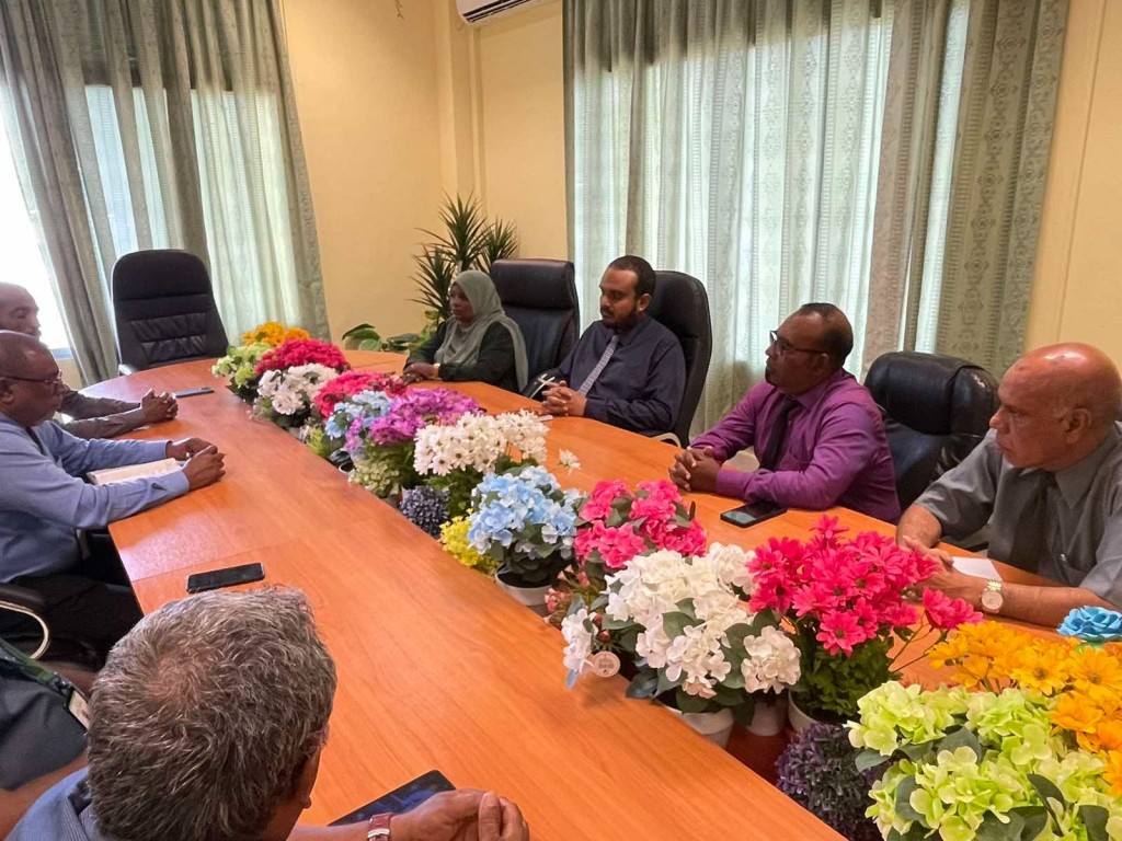 Dhuvaafaru council ge hiyaanaai: dhauvaa nukoh naseyhaiy dhinumah visnanee