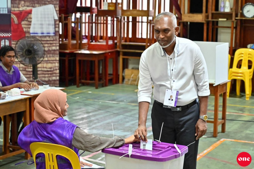 Riyaasee inthihaabu ehburun nimey gothah badhalu kurumaaeku gaanoonu asaasee ah gina islaahuthakeh gennanee 