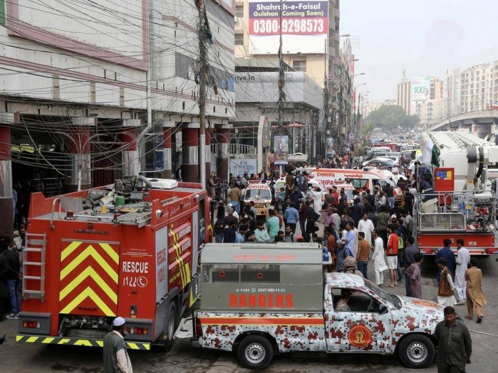 Pakistan ge mall ehgai roave 10 meehun maruvejje