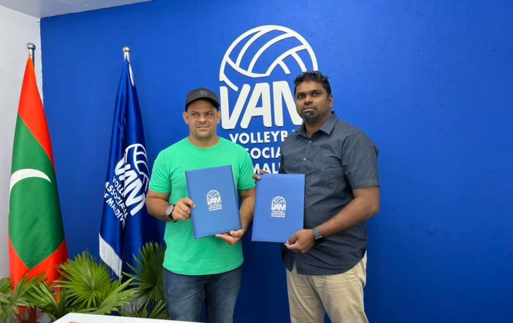 Raajjey ge beach volley team ah Brazil ge fenvaru rangalhu, kaamiyaabu coach eh