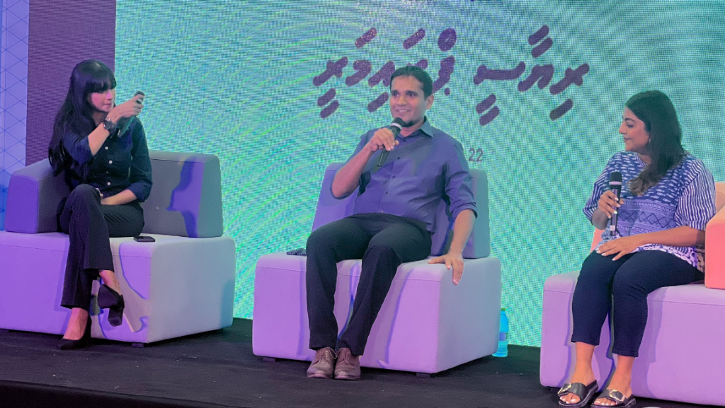 Abadhuves hunnaanee Nasheed ge fahathugai, emanikufaanu ge mahchah ereyne gotheh noannaane: Ilyaas Labeeb