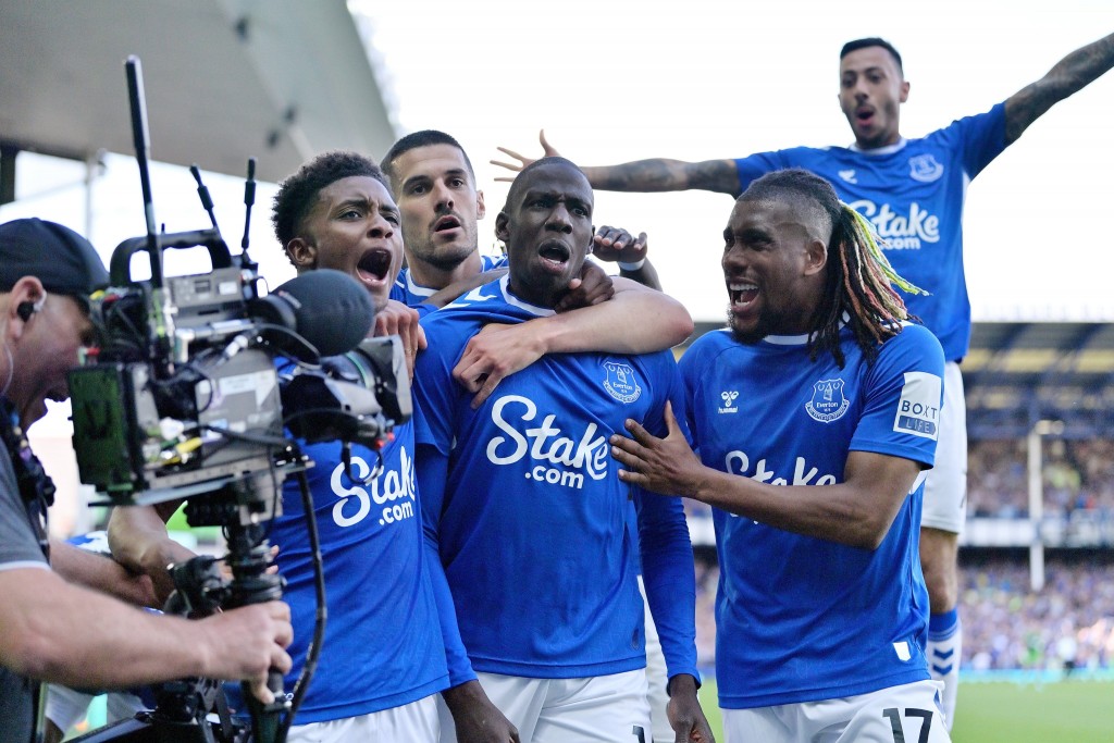 Leicester aai Leeds relegate ve, mifaharu ves Everton salaamaiyy vejje