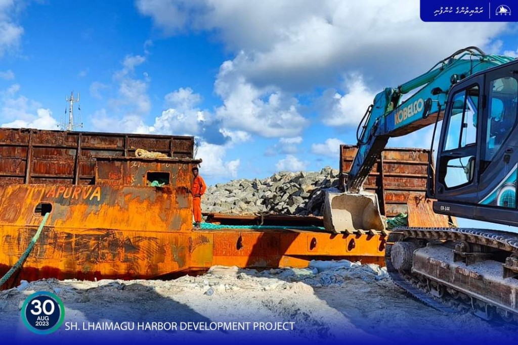 Lhaimagu bandharu masakkathah beynunvaa bodu hilaige 5 vana shipment gengosfi