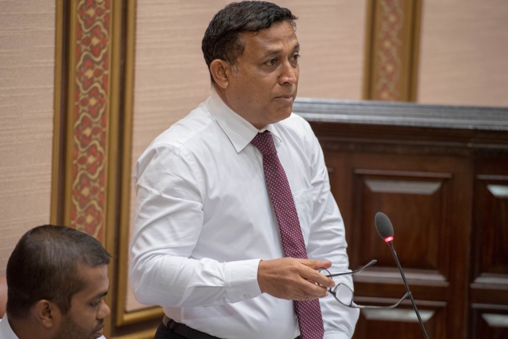 Civil servantun ge catergory in 50 percent ahvure dhashun marks libunu meehunah flat nulibeyne: Minister