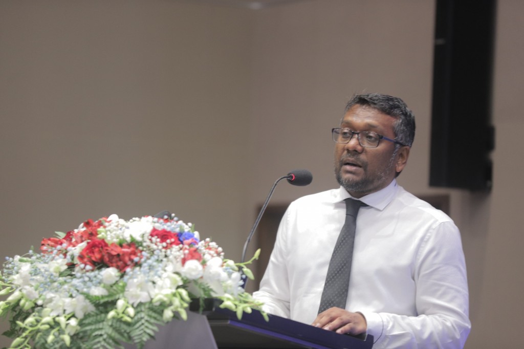 Submarine cable masooakee raahjjeygai e'khidhumaiy dhey amihlla kunfunithakaa vaadhakuran feshi mashrooeh noon: Fayyaz