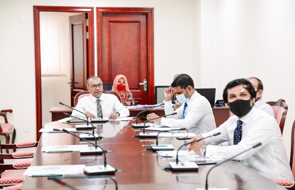 School chuttee aai Majlis chuttee dhimaavaa gothah Majleehuge dhauru badhalu kuran Committee inn faaskoffi