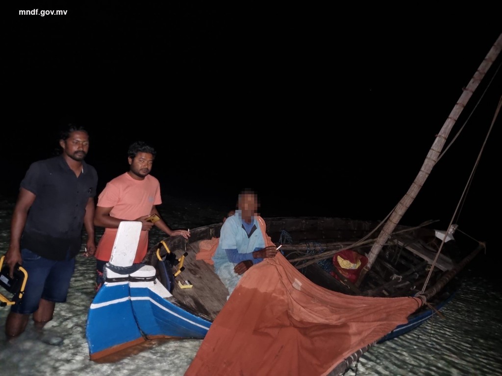 Bohkkuraehggai nukume ulhenikoh iyye gehllunu dhe meehun rey fathihu falhurashakun fenihjje