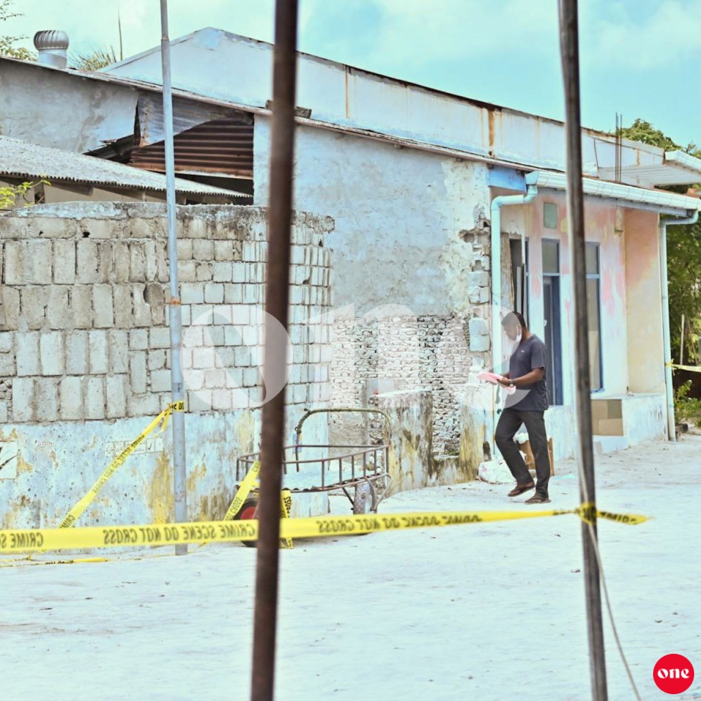 Manadhoo Naeemage maru: 