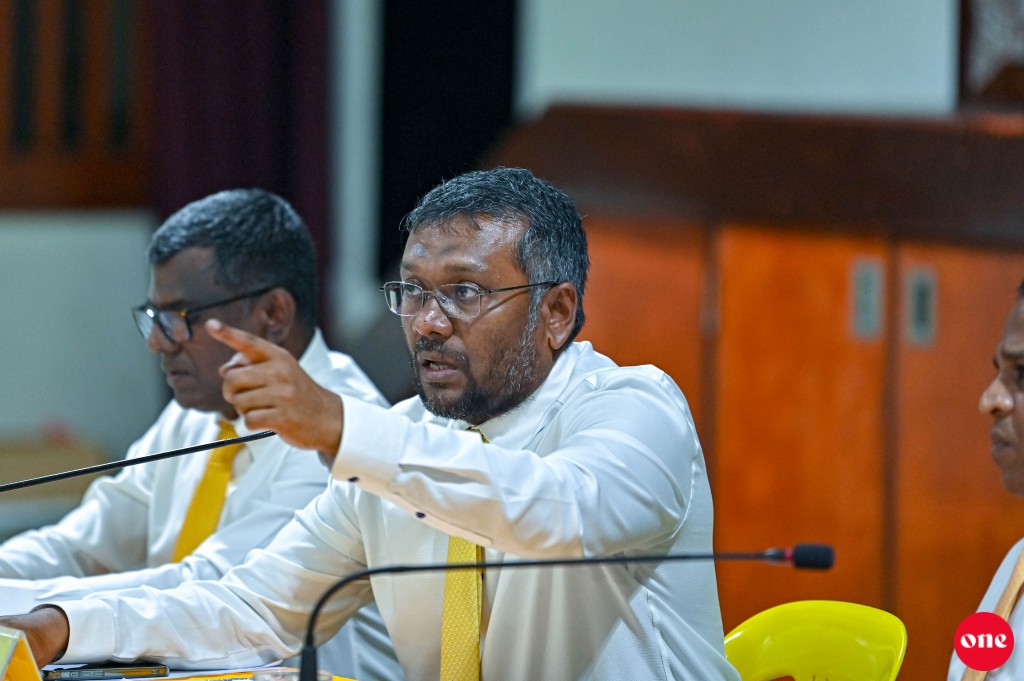 Cabinet ah ruhun dhinun lasvee sarukaarun ekamuge thereya vanumun: Fayyaz