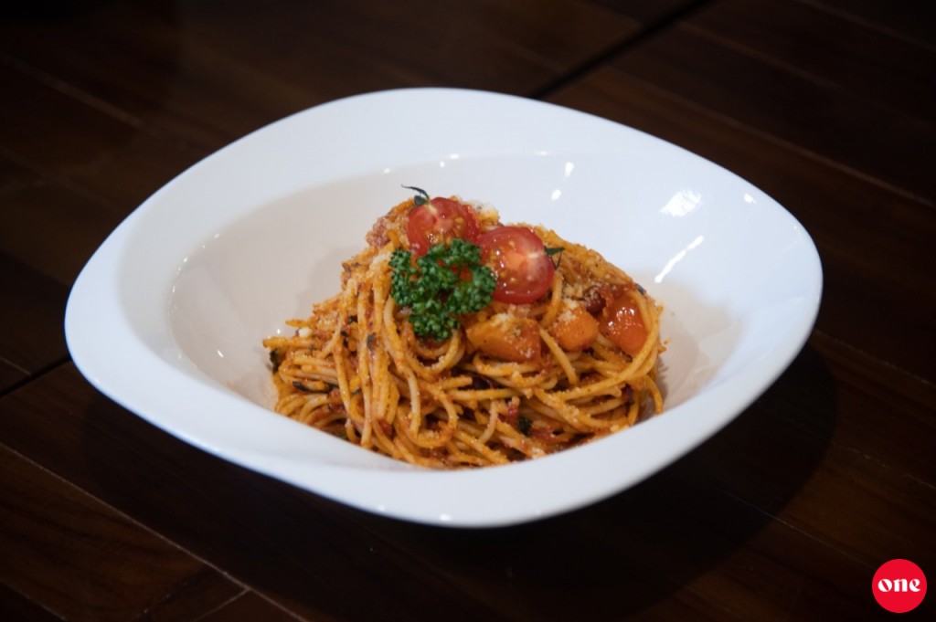One Kitchen: Spaghetti Napolitan Recipe