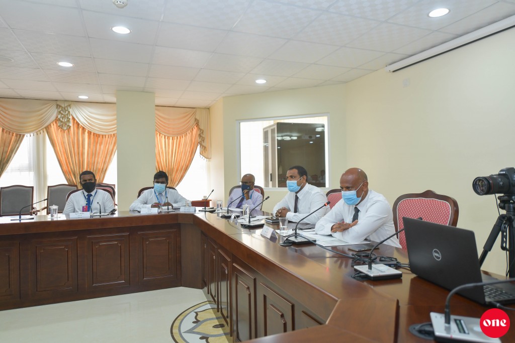 #OnePhoto: Rayyithunge majileehuge State Owned Enterprises Committee ge 57 vana bahddhaluvun