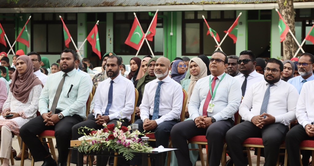 Hurihaa school eh AC kurumuge mashroou ''cool school'' ifthithaahu koffi