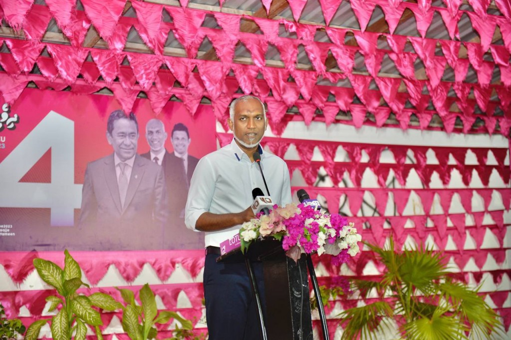 Funadhoo gai gaumee university aai islamic university ge campus eh gaaimu kohdheynan: Muizzu