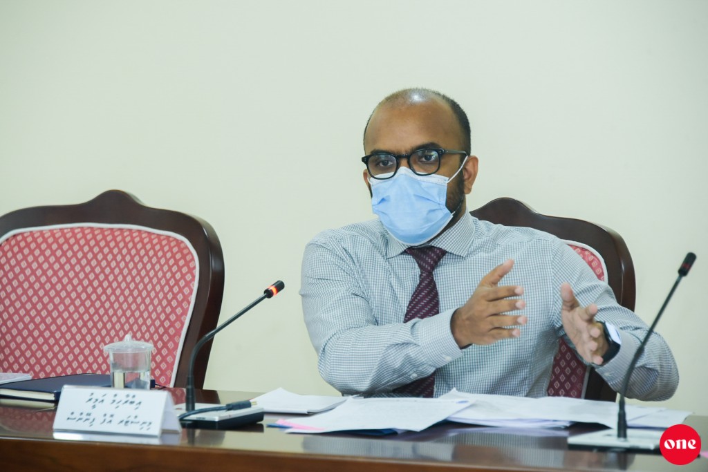 Faisaa Chaapu kuran dhin huddhaige mudhdhathu ithurukoddhinuma miadhu anekkaaves Majlis ah hushahalhanee