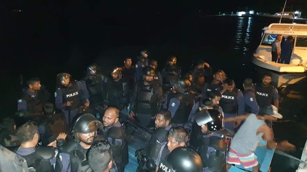 Bidheyseen nikume dhivehi sifainnaai, fuluhunnaa kukrimathilaan maagina adhuvaheh neiy: Ali Azim
