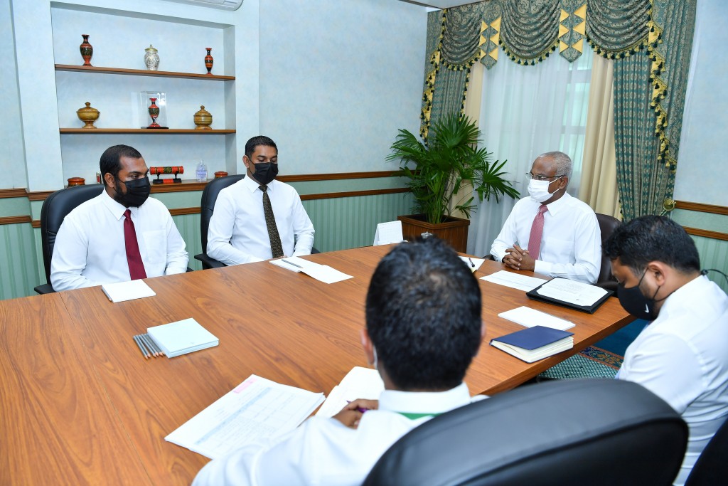 Riyaasee vaudhaa eh gothah hirilandhoo ge bin hikkaane: Raees