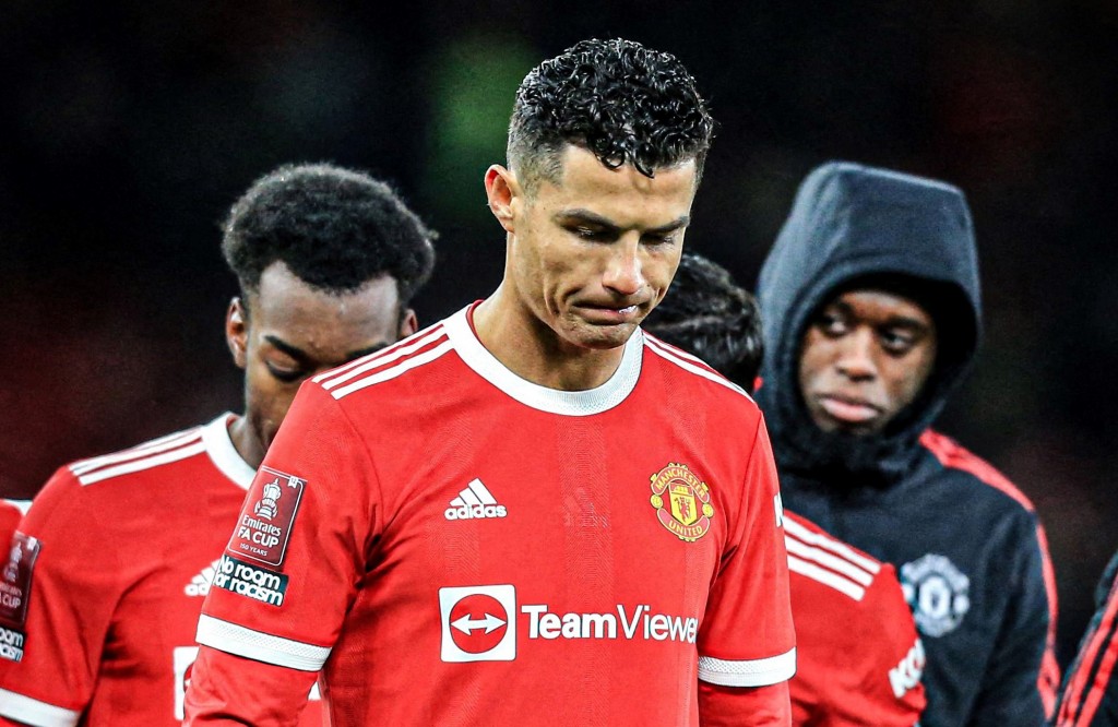 2 vana division ge Middlesbrough athun balive United kataifi