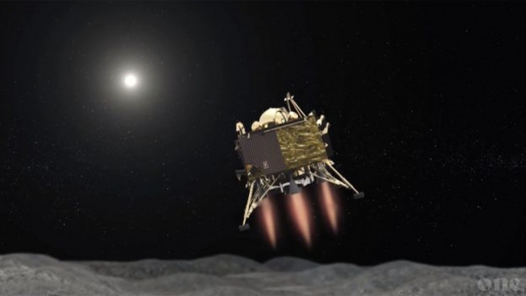 India space agency loses communication with Moon-landing craft