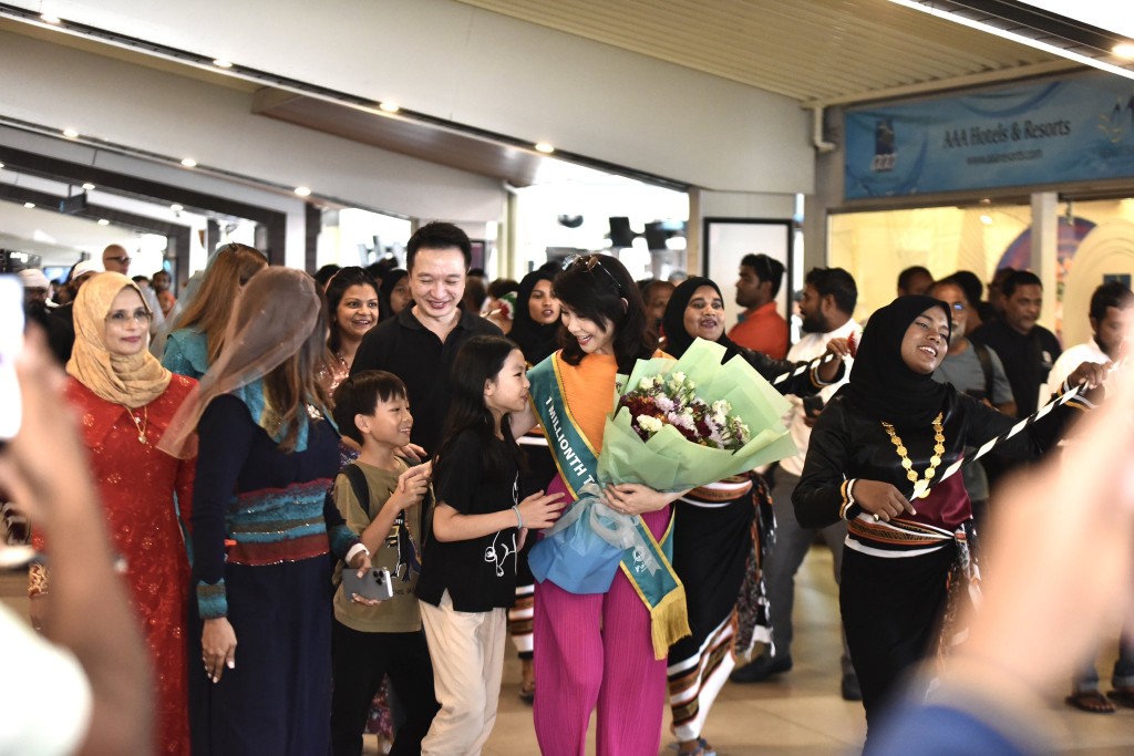Mi aharuge eh million vana fathuruveriyaa ah Thailand anheneh