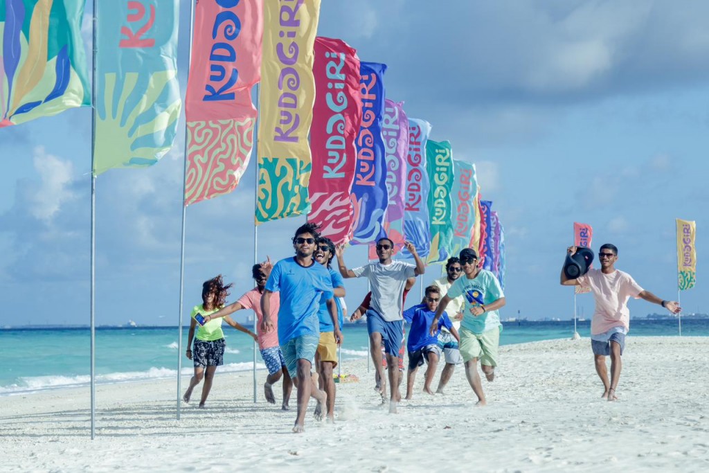 Kudagiri hulhuvanee, dhathuru dhaan thayyaaru?