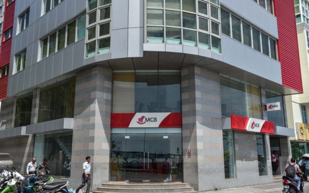 Rajjeyge bodethi baeh kunfunithakuge account thah uvaalan MCB ge fahu notice