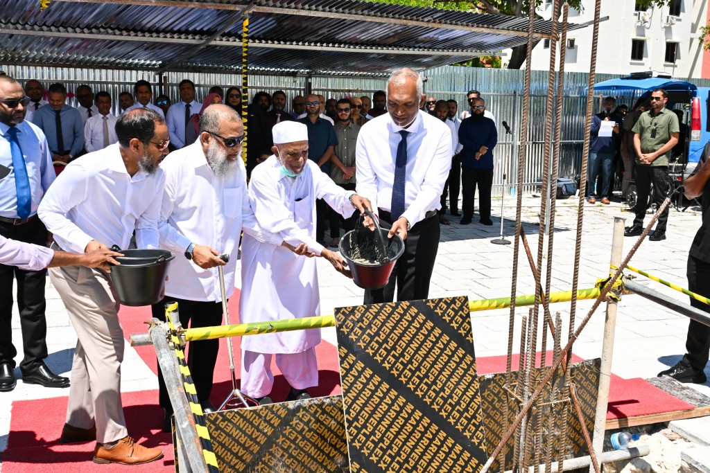 Hulhumale' gai alah binaa kuraa miskithuge bingaa Raees alhuvvaidhevvaifi