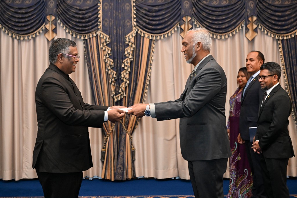 India aa safeeru magaamuge faikolhu Raees Dr. Muiz ah aruvaifi