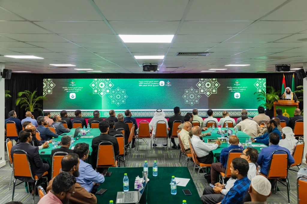 100 ahvureh gina ilmuverinaa eku ilmuveringe aharaee bahdhaluvun fashaifi