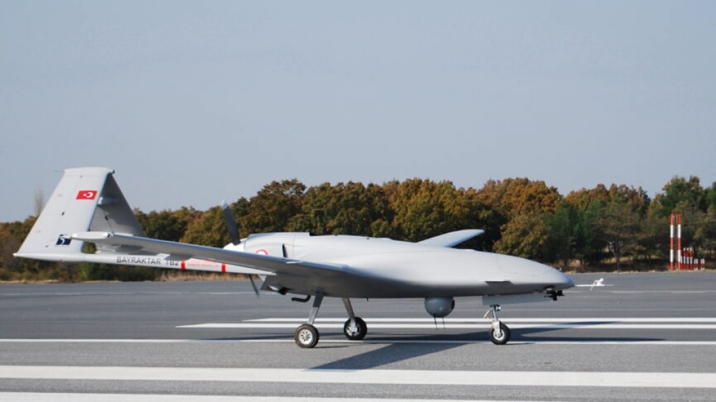 Adhuge dhuniye: Zamaanee hanguraamathakuge vahttafaalhi badhalukohlli Thurukeege bayraktar drone