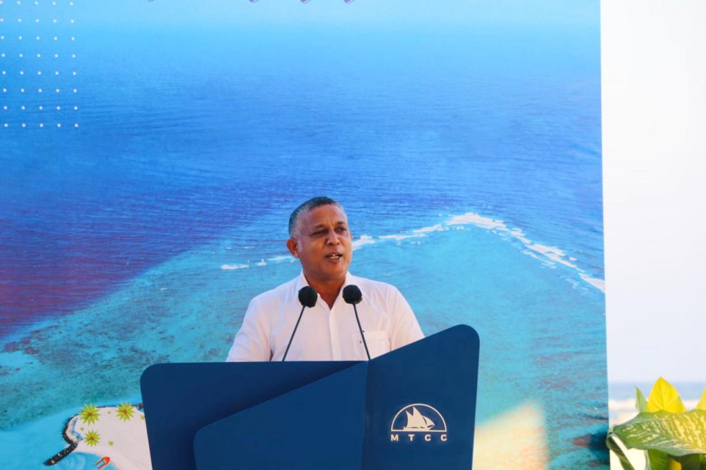 Umraanee tharahgee ah mi dhaurugai 18 billion heydha kuraane, Raees ithuru dhaurehgai hunnavaane: Aslam