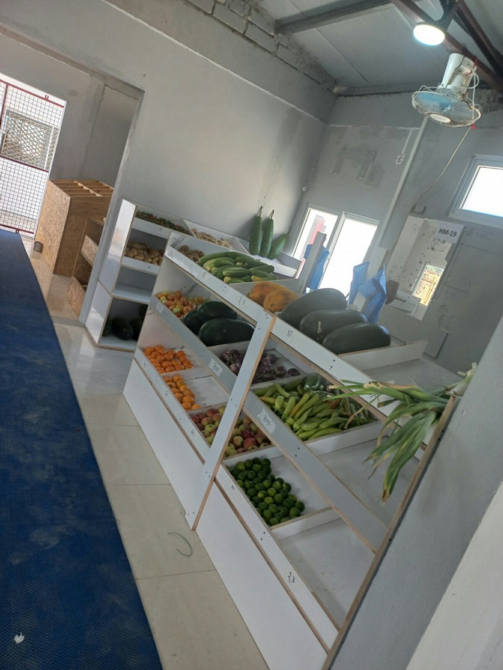 Hiyaa avashu market golheege meehunge kanboduvunthakaa eku HDC ah