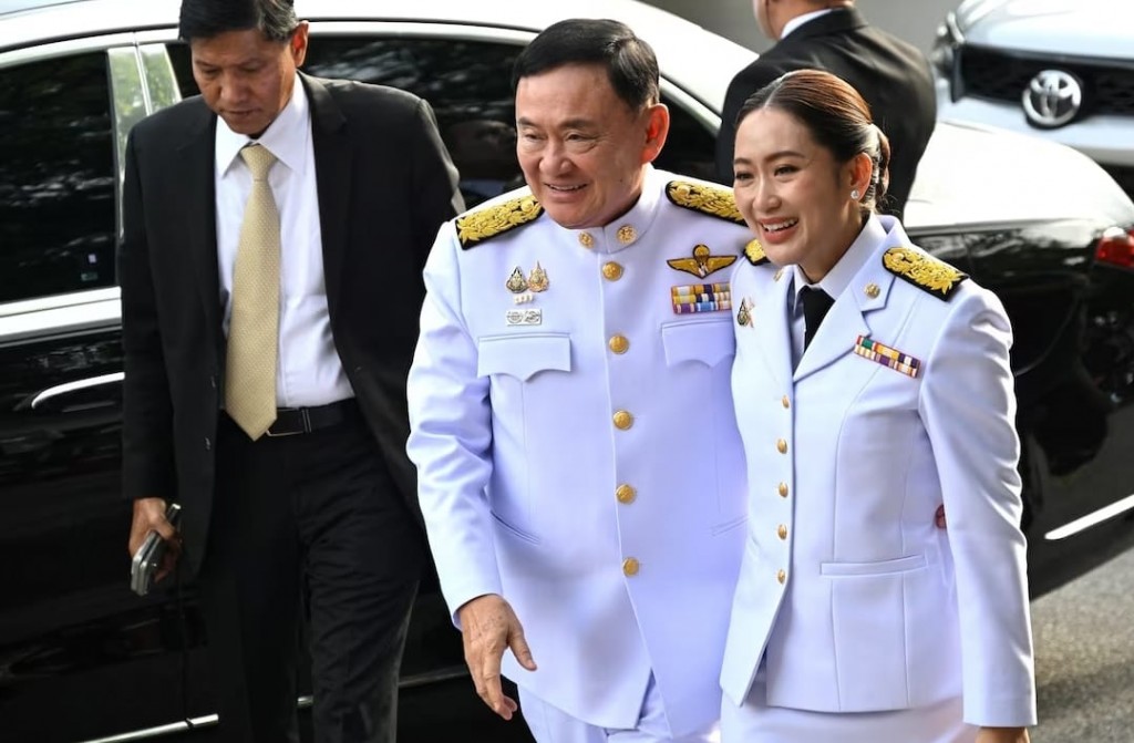 Adhuge dhuniye: Thailand ge aa anhen boduvazeerakee konbeyfulheh?