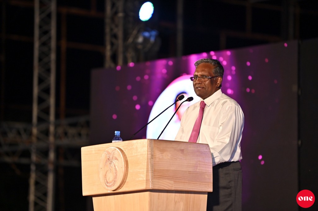 India ge geopolitics ge thereygai raajje raheenuvumakee balaiganeveyne kameh noon : Raees Waheed