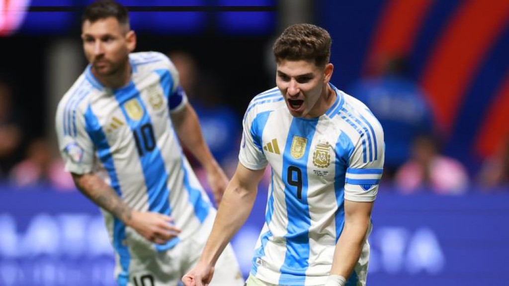 Champion Argentina feshee molhakun, vinaganduge haalathaa medhu kanboduvun!