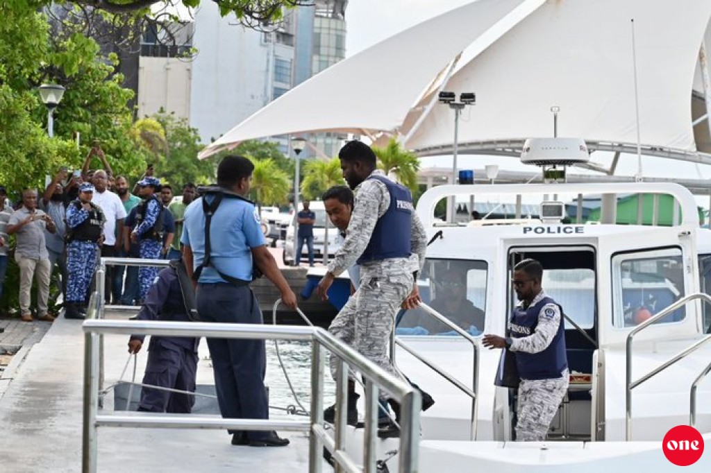 President Yameen brought to Male' City, to be transferred under house arrest