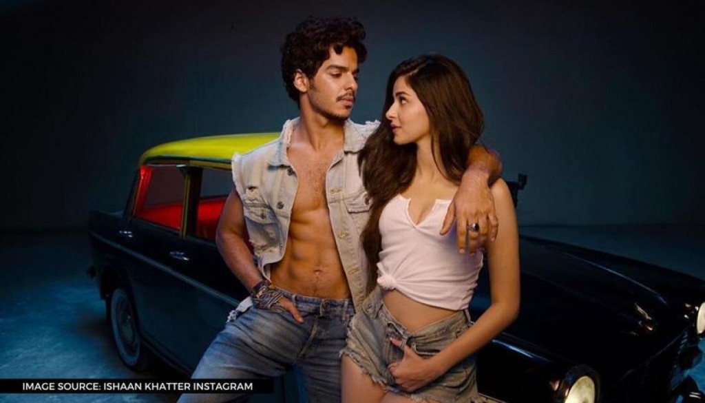 Ananya adhi Ishaan ge “Khaali Peeli” online koh release kuranee