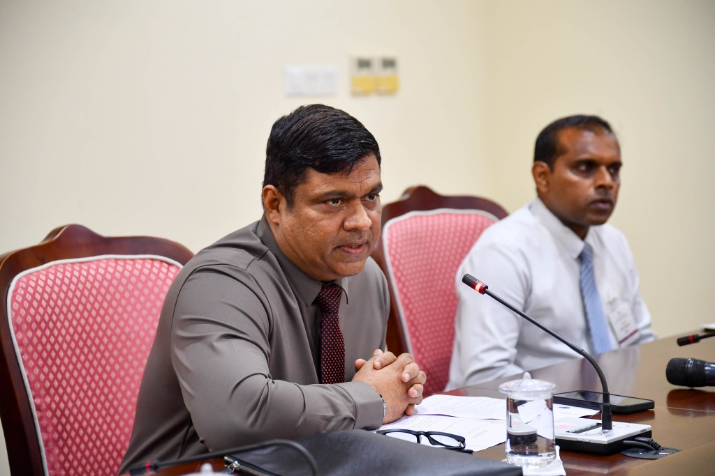 Male' sarahahdhah taxi hidhumaiydheyn sarukaaru kunfunyakaa havaalukuranee