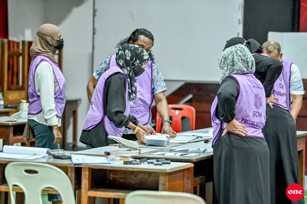 Reregistry vumuge sungadi mirey 10 ah ithuru kohfi