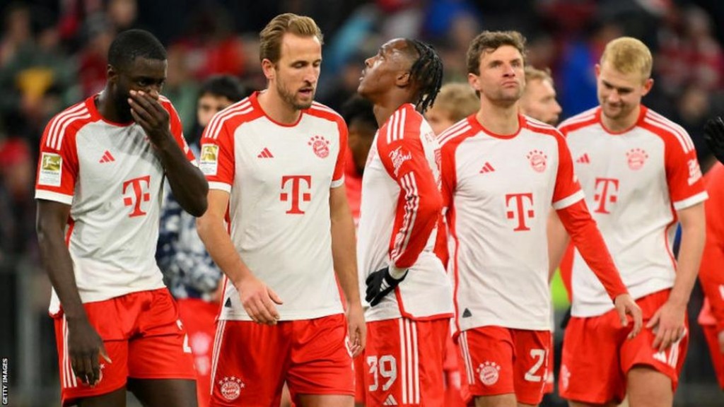 Furathama home bayyaaeku Bayern 1 vana aai dhurah!