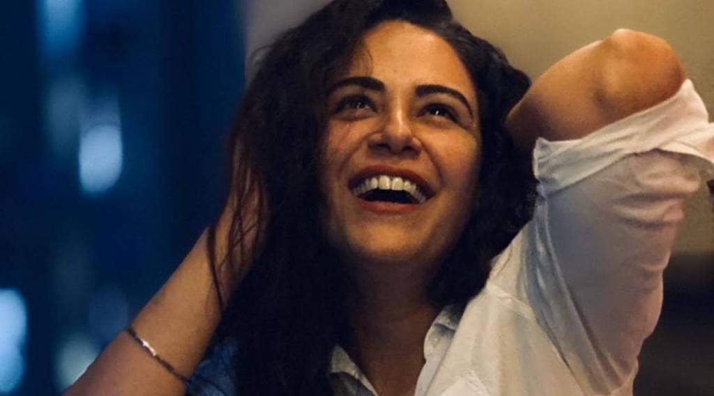 Mona Singh makeup aa nulai show eh hushahalhaidheyn thayyaaru vehjje