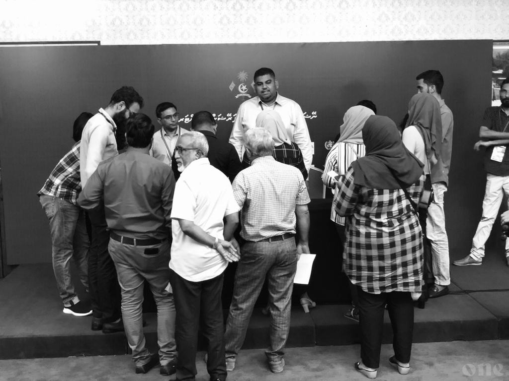 Noosverikamuge minivan kamugai Raajjein hoadhaa kurierunthakah Finland inn maruhabaa kiyaifi