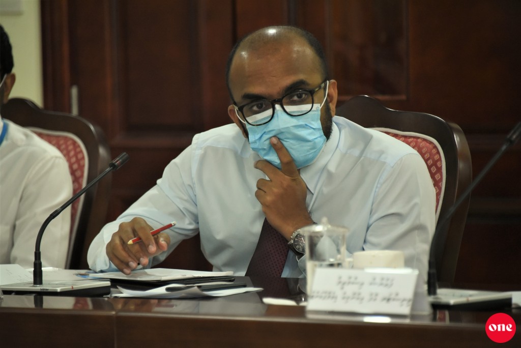 Moody's inzaaru: Dharani ithuruve, loan hoadhan undhagoovaane