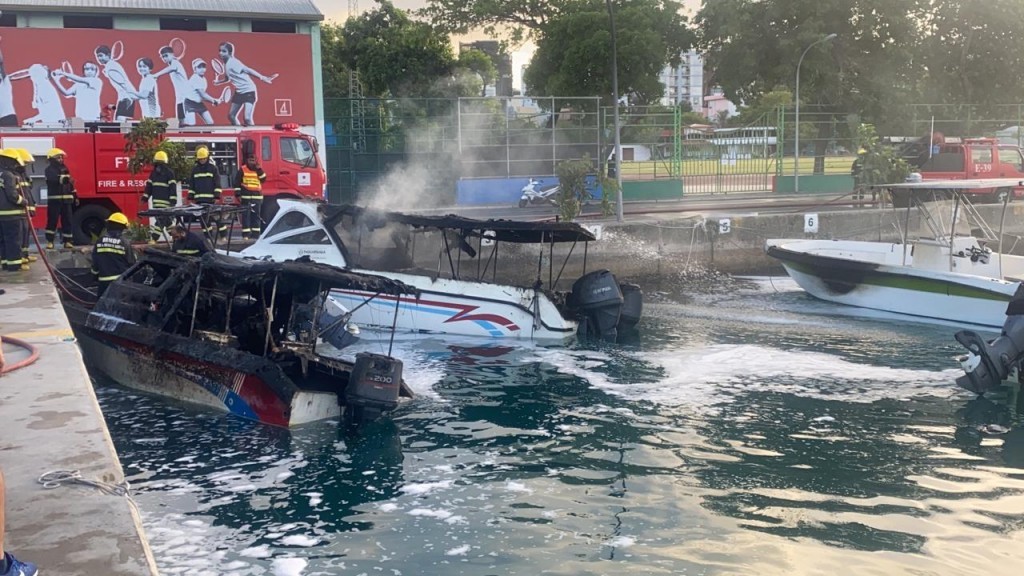 Six speed boats burned down beyond use at Male' harbor