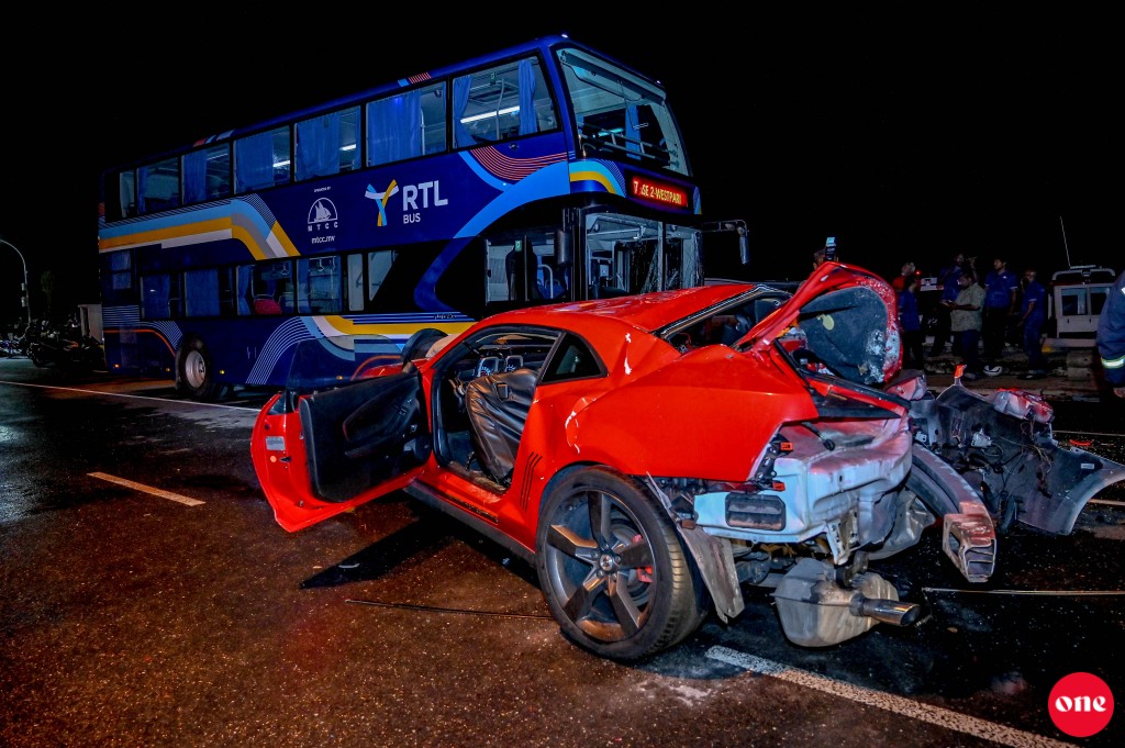 Video: Car control nuve enburemun goss bahugai jehi fundu fundu!