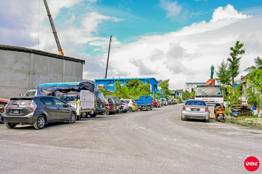 Hulhumale gai gavaaidhaa hilaafah park kofai huri ulhandhu thah naganee