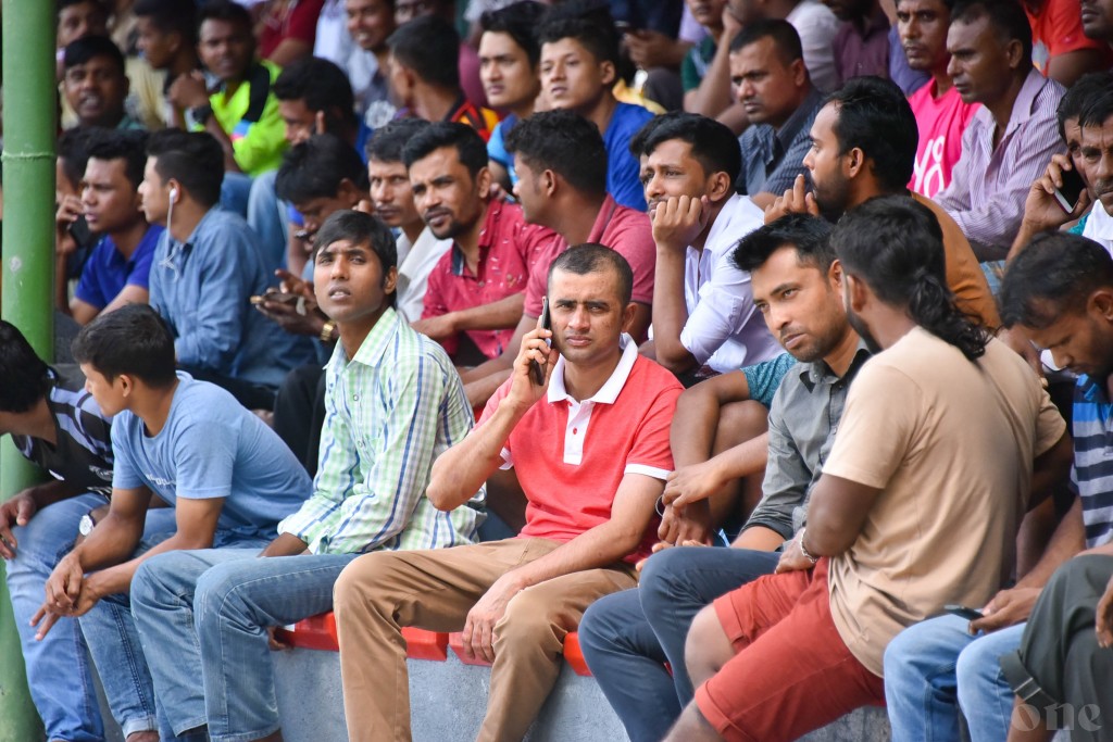 Work visa gai midhiya aharu Raajje ah 10,000 ahvure gina meehun etherevefaivey: Immigration