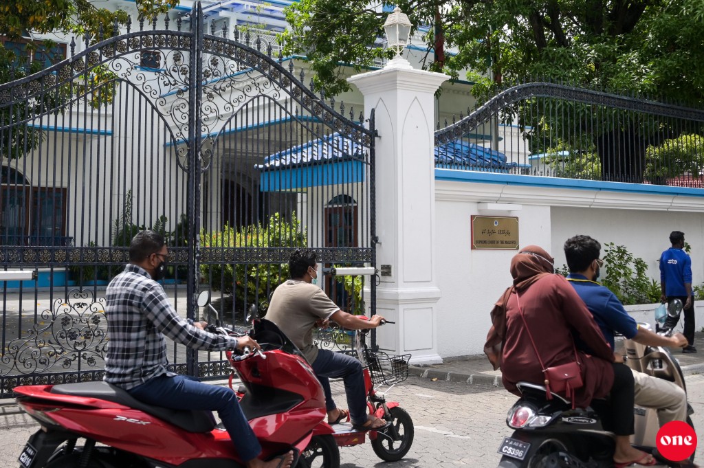 Fushidhiggaage deposi faisaa dhaulathah dheyn kuri hukum thanfeezu nukurumah amurukohffi